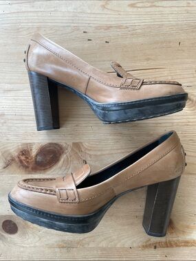 Tod’s Luxe Gommini pebbles on heel penny loafers block heel preppy quiet luxury